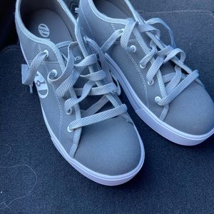 Heelys🔥🔥🔥🔥
